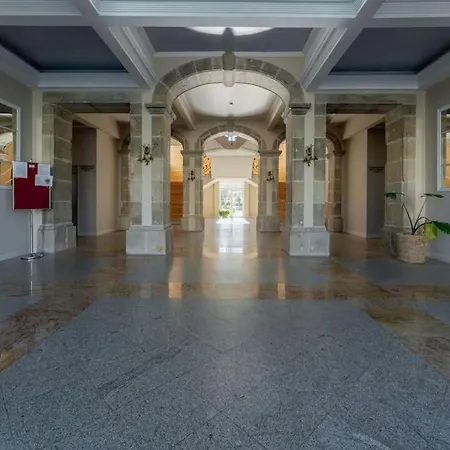 Exclusivo En El Antiguo Gran Del Balneario De * Mondariz-Balneario